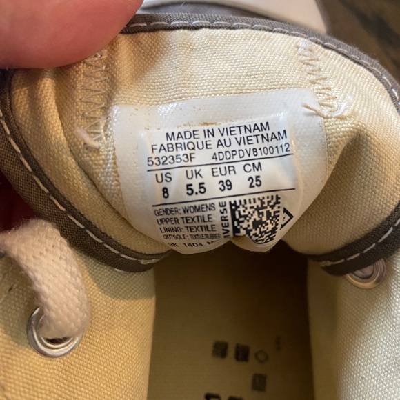 Gray Converse All-Star Women’s Sneakers, size 8 - Picture 3 of 4